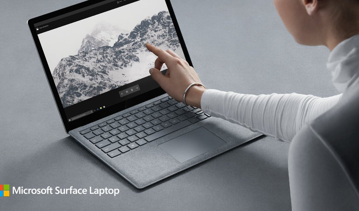 Surface Laptop, Microsoft