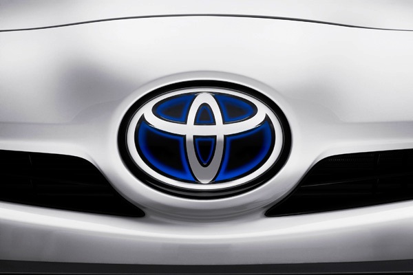 Obrovský úspech zaznamenala Toyota. Vďaka dostatku čipov sa vyšvihla na tretiu priečku medzi koncernami a na šiestu ako značka.