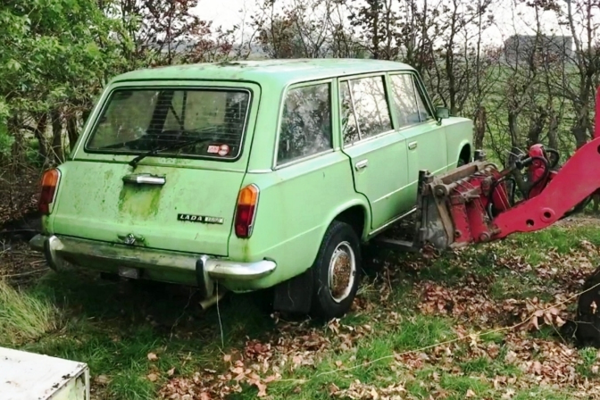 Lada 2102 - nejazdená 40 rokov