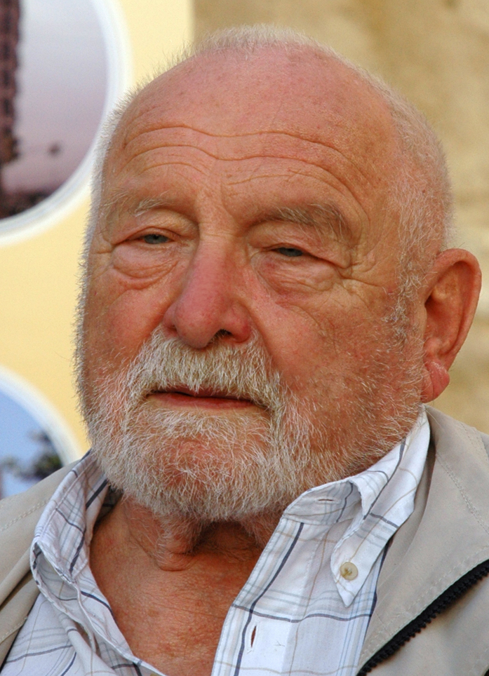 Sochár Olbram Zoubek zomrel vo veku 91 rokov.