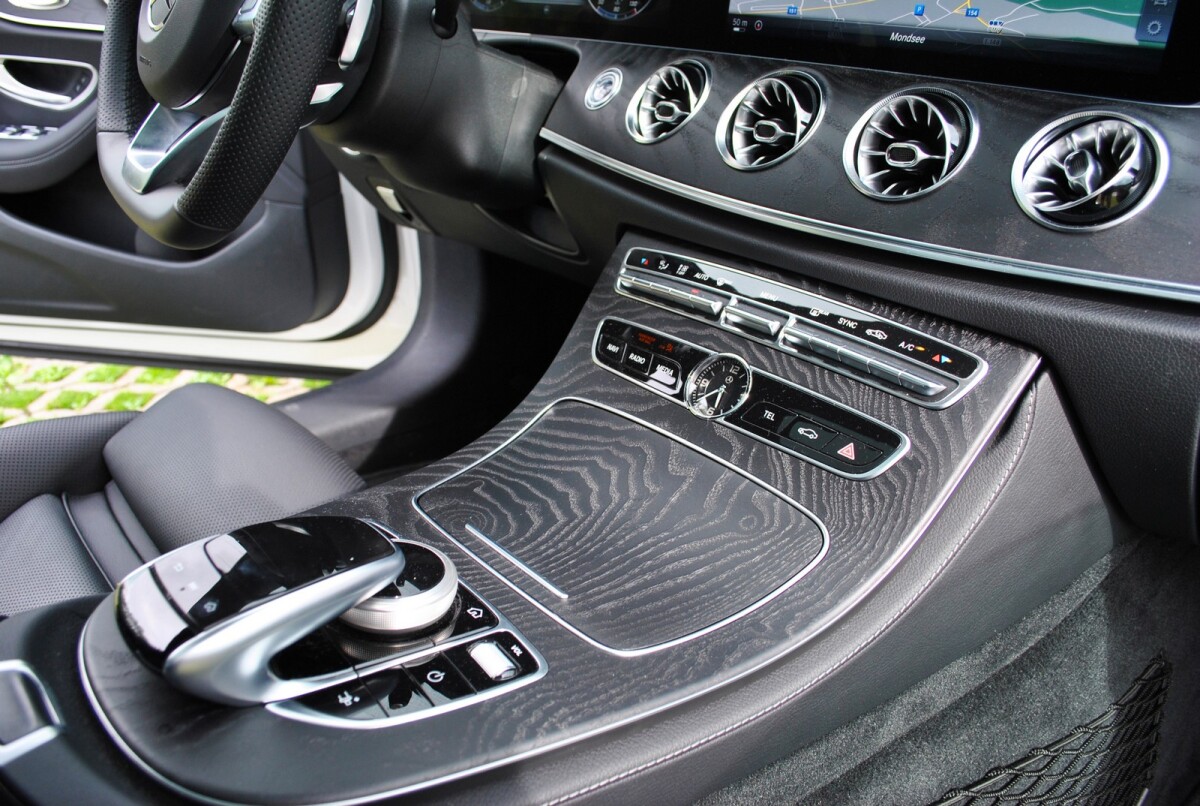 Mercedes E400 4MATIC kupé