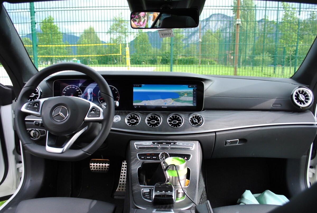 Mercedes E400 4MATIC kupé