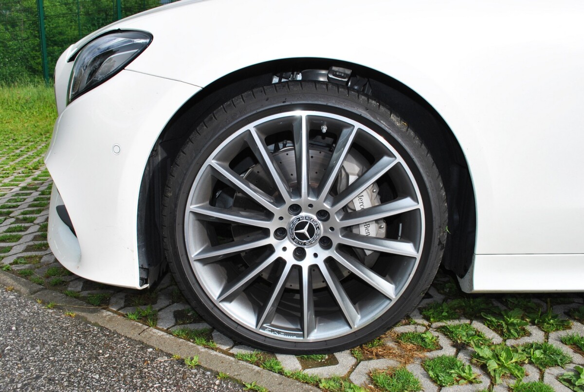 Mercedes E400 4MATIC kupé