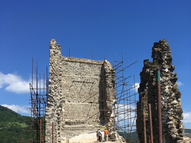 Hrad Revište, pamiatky
