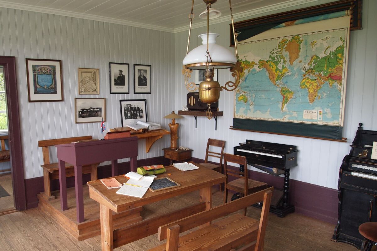 Island, dom, Skanzen v Skógare, škola