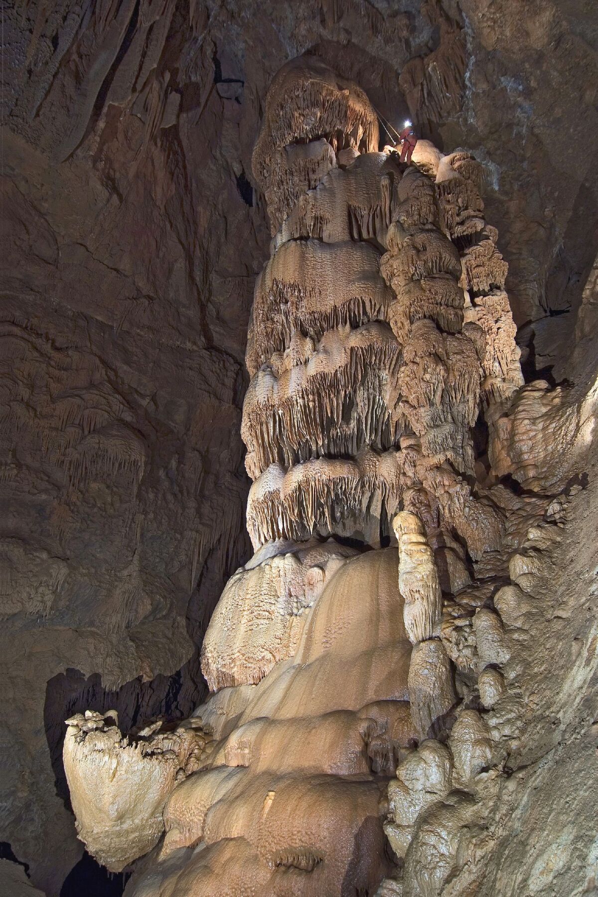 Krásnohorská jaskyňa, kvapeľ,