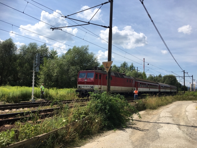 04-vlak-3x