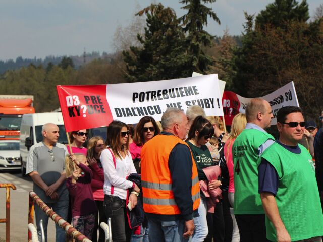 protesty, výstavba, diaľnica D3