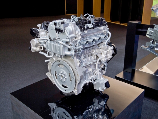 Mazda - motor SkyActiv-X 2017
