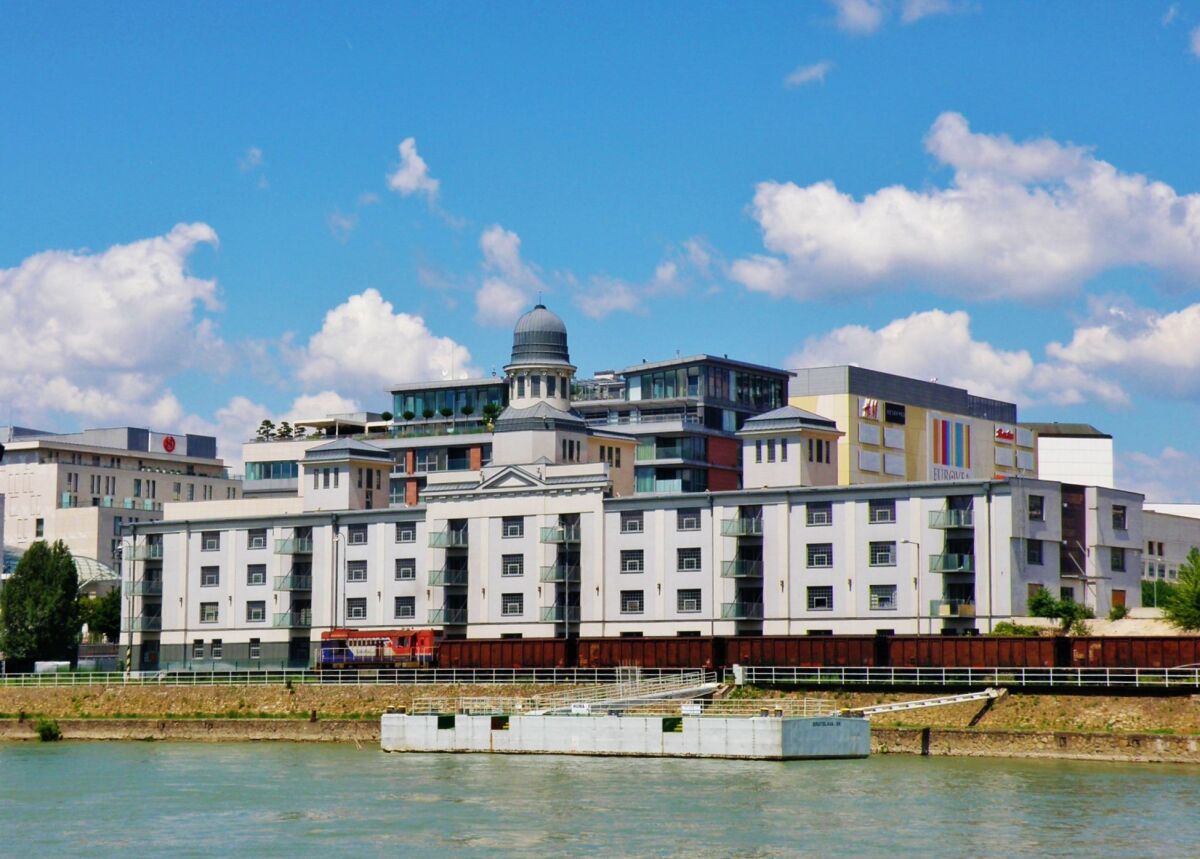 Dunaj, Bratislava