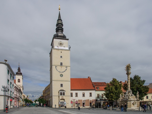 Trnava, kostol
