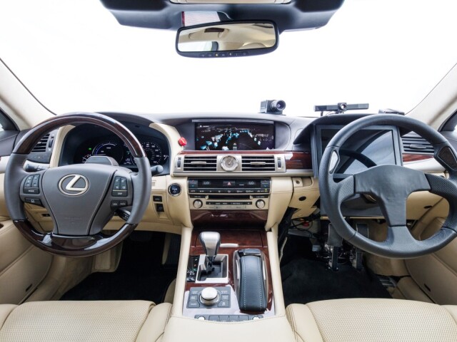 Lexus LSh 600 Platform 2.1 - autonómny prototyp 2017