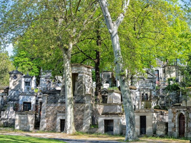 Pére Lachaise, cintorín, hroby, dušičky, Francúzsko, Paríž