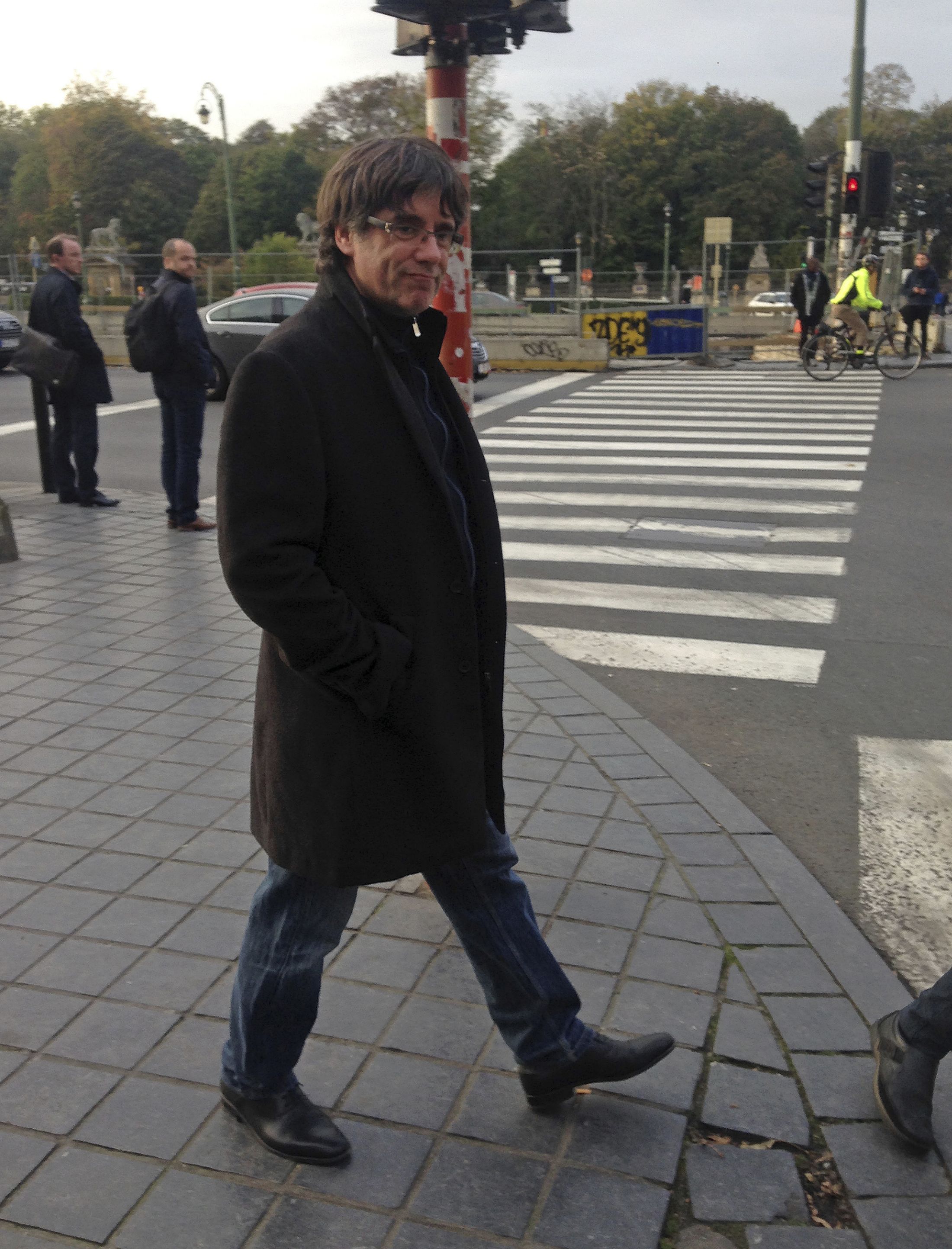 Zosadený katalánsky premiér Carles Puigdemont je od pondelka v Bruseli.