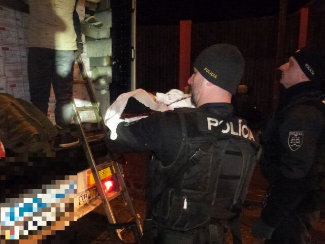 polícia, utečenci, dieťa