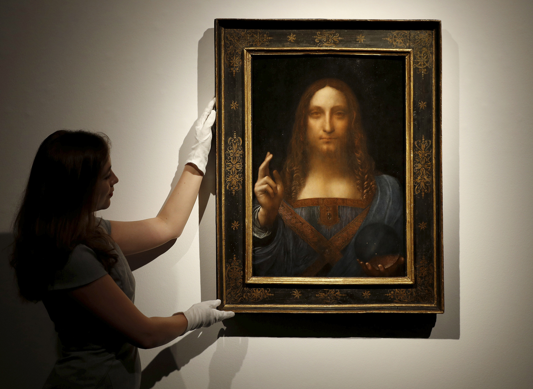 Obraz Leonarda da Vinciho Spasiteľ sveta (Salvator mundi) sa v newyorskej Christie's predal za rekordných 450,3 milióna dolárov.