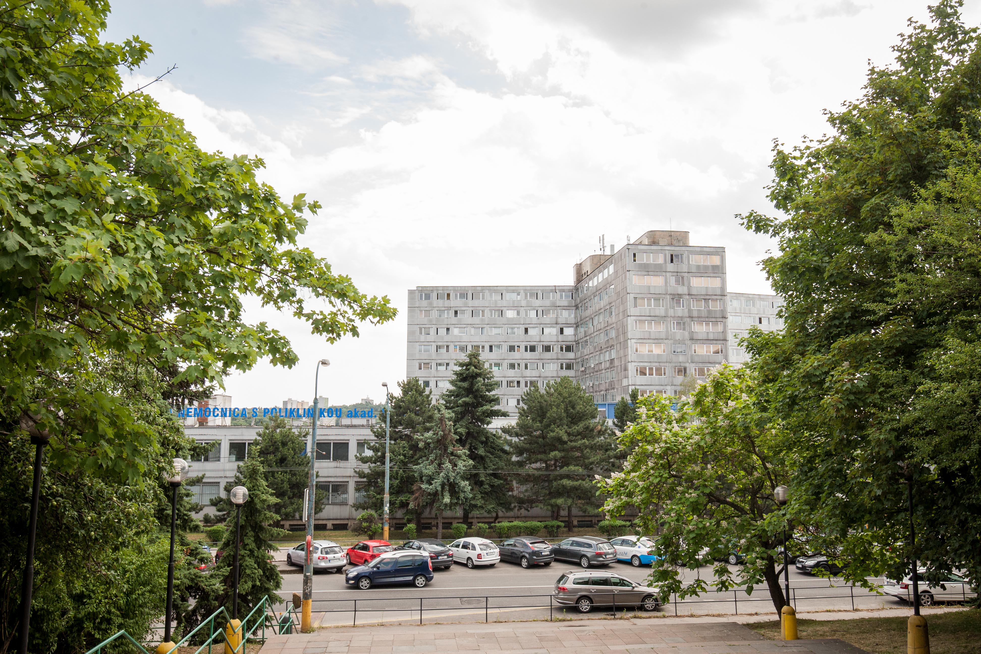 Investícia do urgentného príjmu na Kramároch prekvapuje, keďže nemocnicu majú zrušiť.