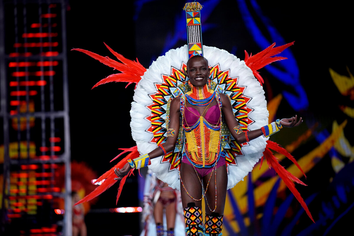 Modelka Grace Bol.