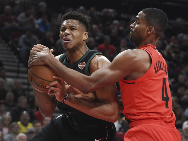 Lakers Trail Blazers Basketball