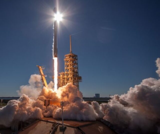 Trump oznámil, že NASA sa v nasledujúcich rokoch vráti na Mesiac.
