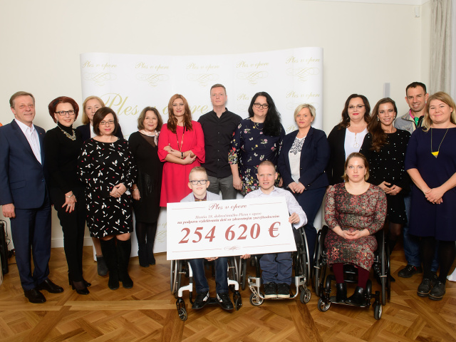 ples v opere, lamčarič, blahová, Vášáryová