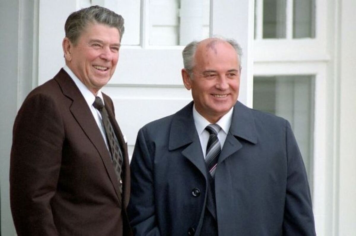 Ronald Reagan, Michail Gorbačov