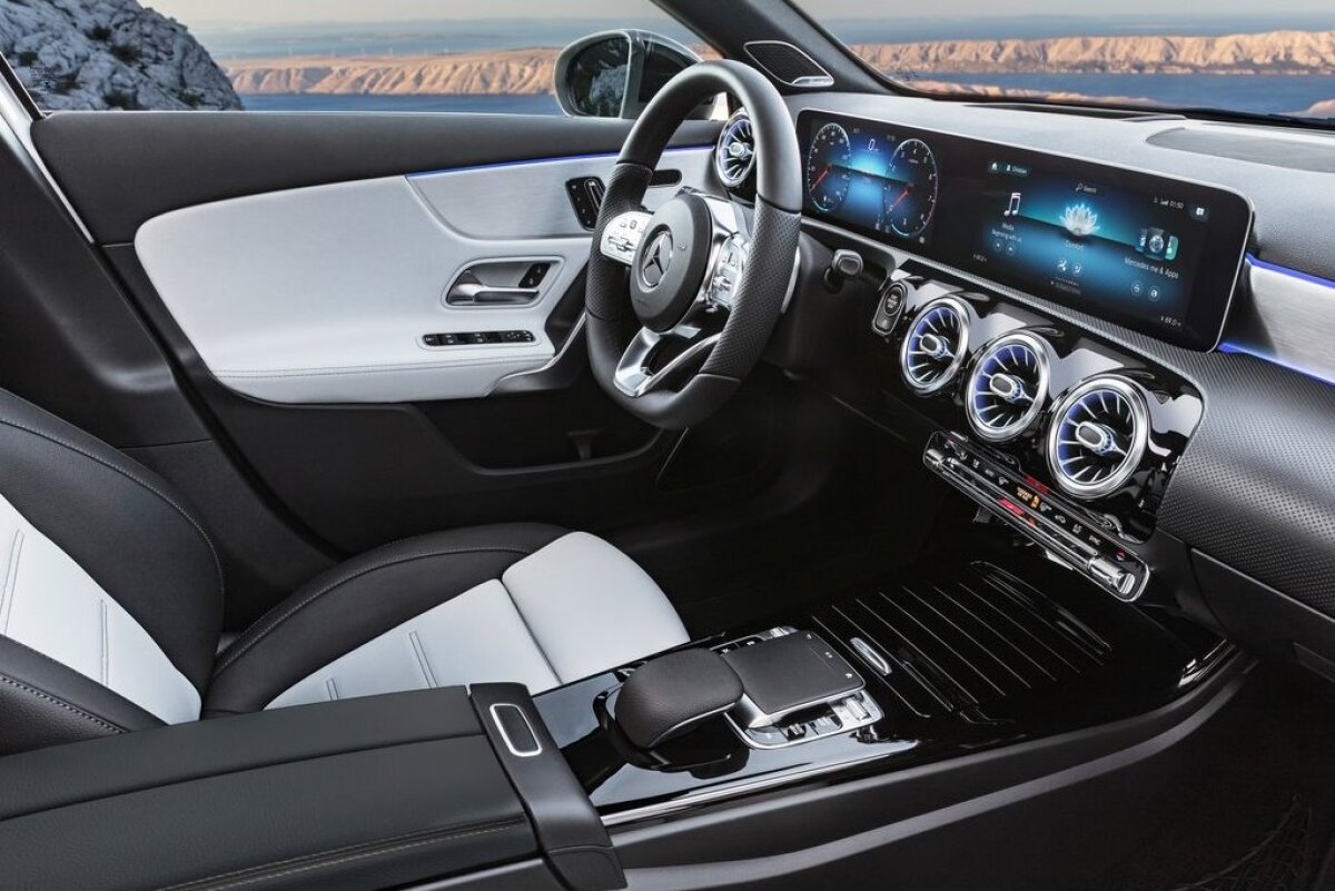 Mercedes-Benz A - 2018