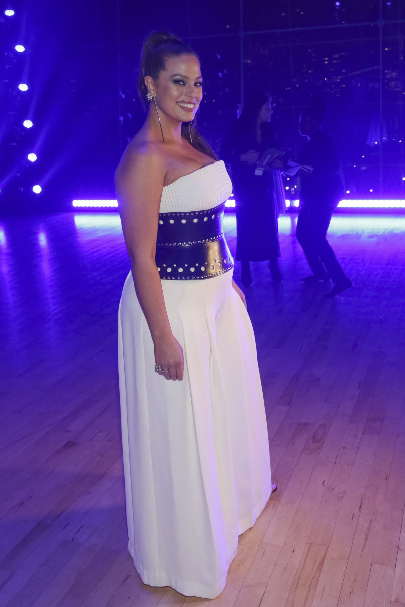 Modelka Ashley Graham pózuje pred prehliadkou Brandon Maxwell Jeseň-Zima 2018 v New Yorku.