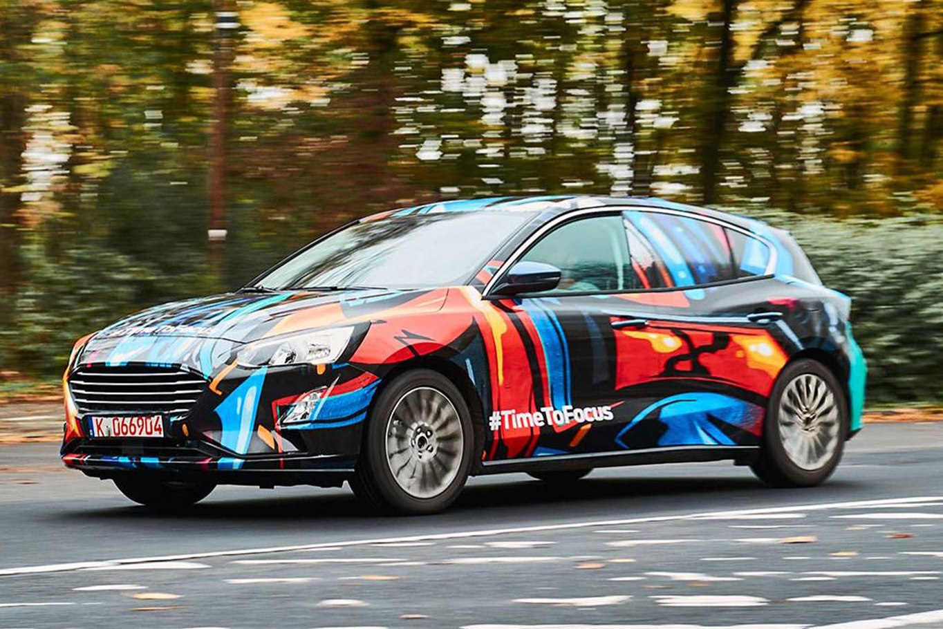 Pod kapotou môžeme očakávať okrem novej generácie preplňovaného 3-valca 1,0 EcoBoost s vypínaním jedného valca aj 4-valce 1,5 EcoBoost a naftový 1,5 EcoBlue.