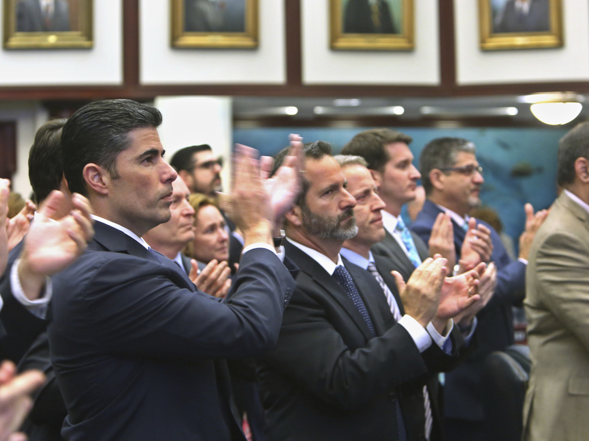 USA Florida zbrane zákon snemovňa
