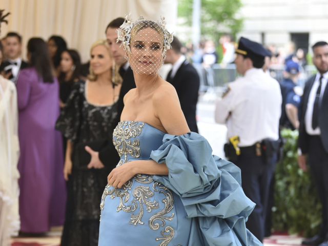 Diane Kruger bola neprehliadnuteľná v kreácii Prabal Gurung. 