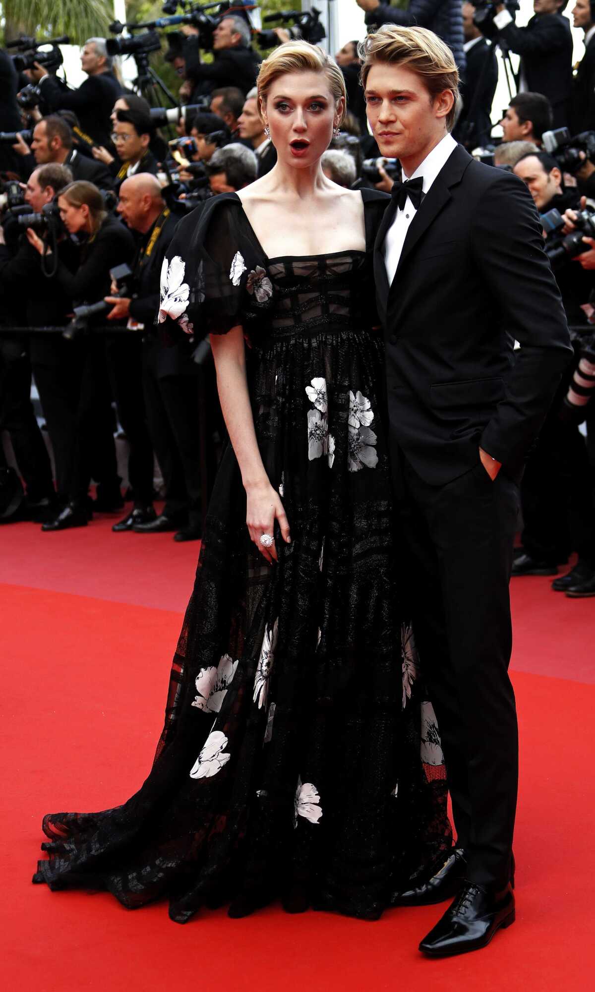 Herečka Elizabeth Debicki a jej partner Joe Alwyn.