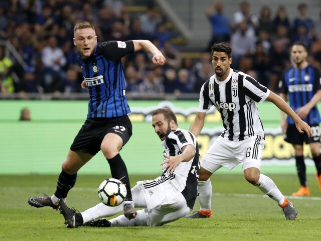 Milan Škriniar, Gonzalo Higuaín