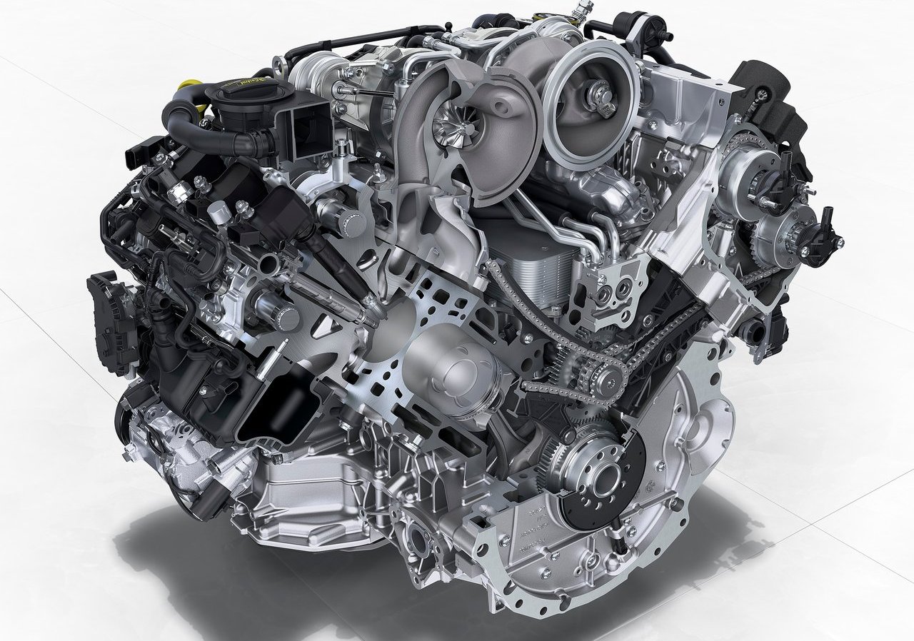 Pod kapotu nového ostrého Audi S6 poputuje 8-valec s objemom 3,9 litra, ktorý už používa Porsche Panamera. Naladený by mal byť na približne 350 kW.