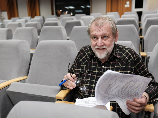 Jozef Pasteka, scenarista, reziser, dramaturg