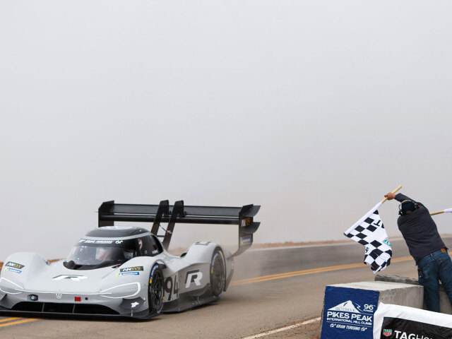 volkswagen i d r pikes peak 201 5b309a964dbee