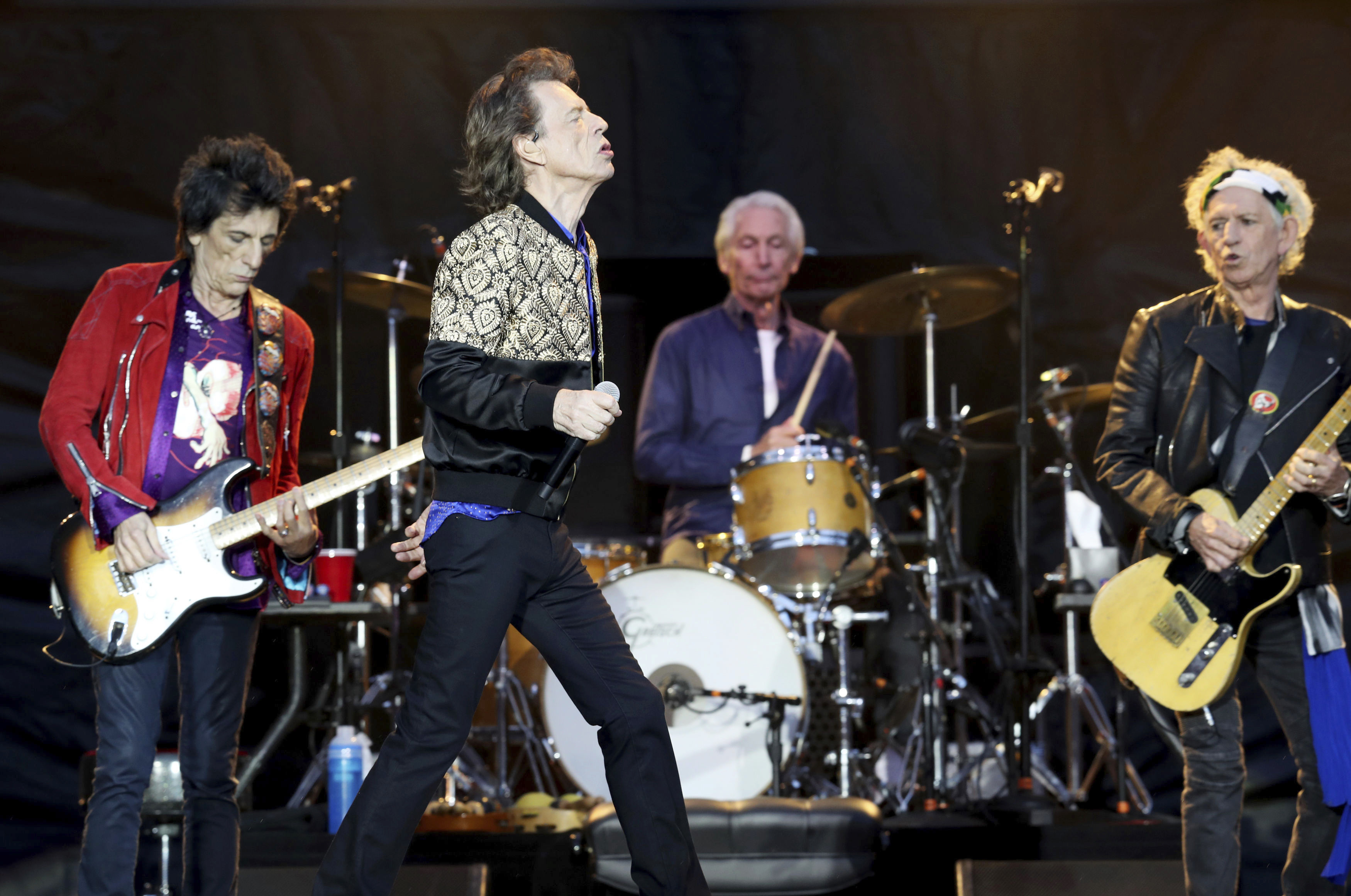 Kapela Rolling Stones na pódiu.