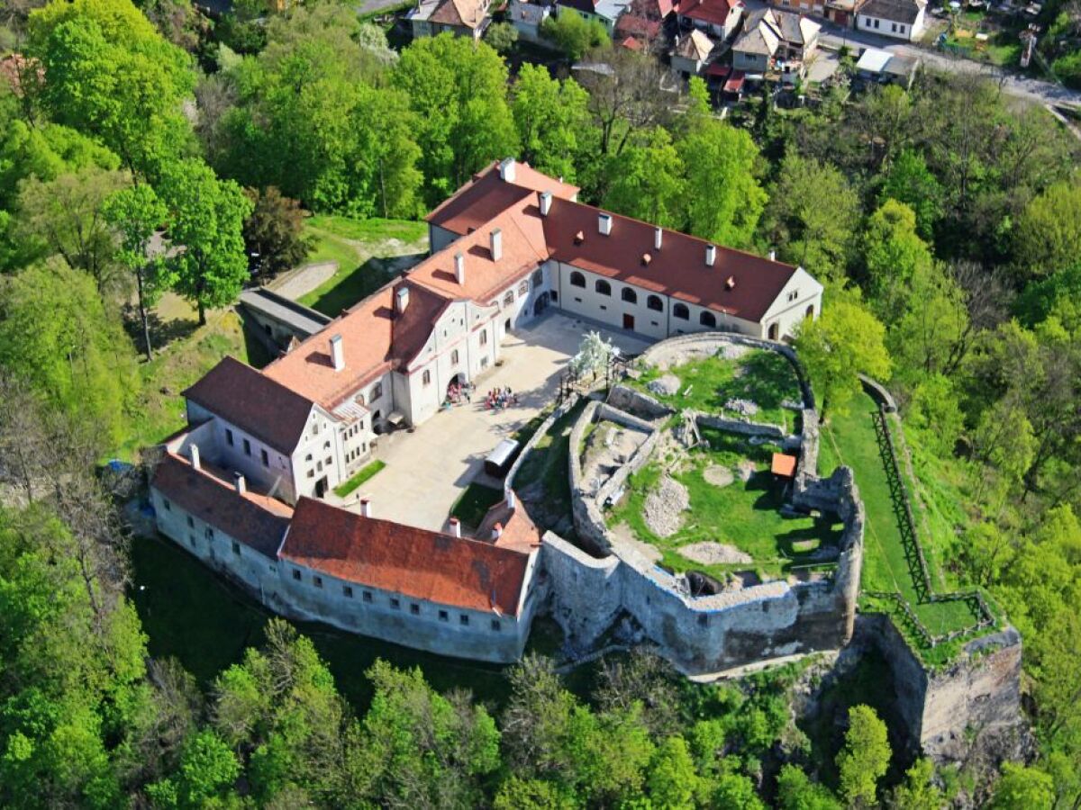 Hrad Modrý Kameň