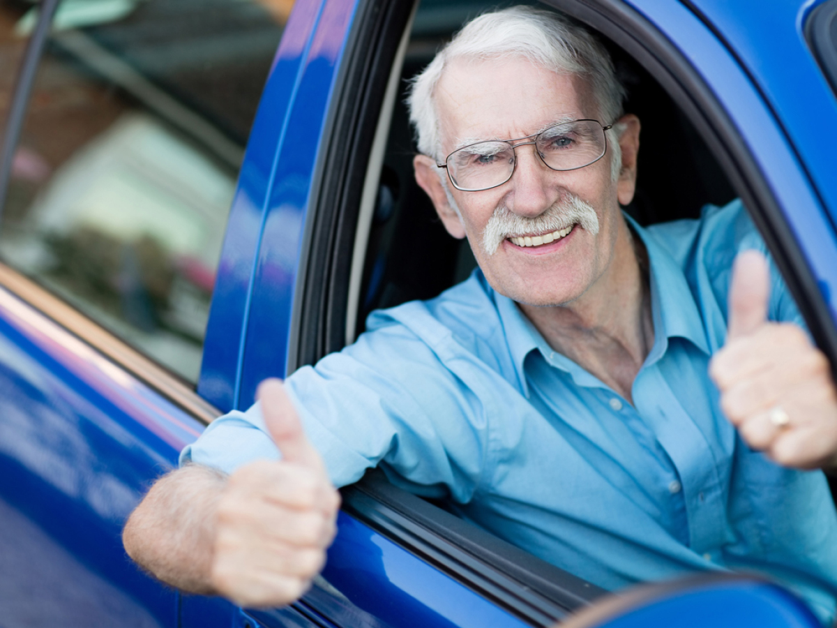 seniori, hendikep, auto, penzisti, dôchodci,