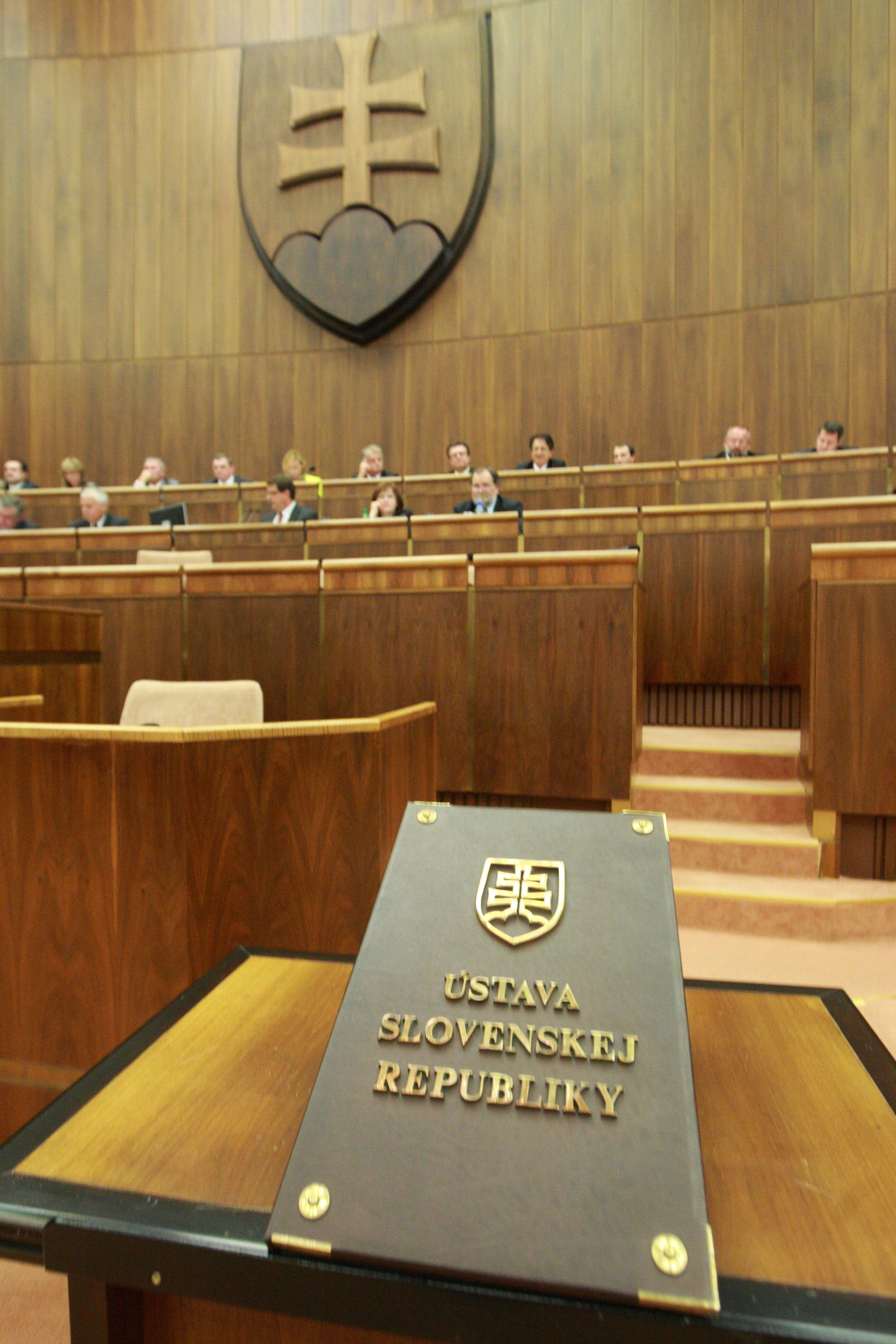 Minuloročná oslava 25.výročia ústavy v NR SR.