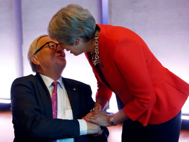 juncker, mayová