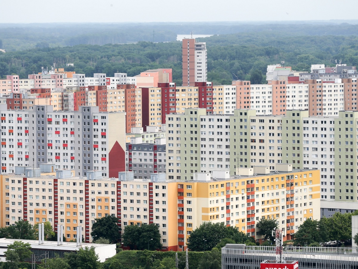 Bratislava, mesto, pohlad, petrzalka, panelak, sidlisko, nehnute