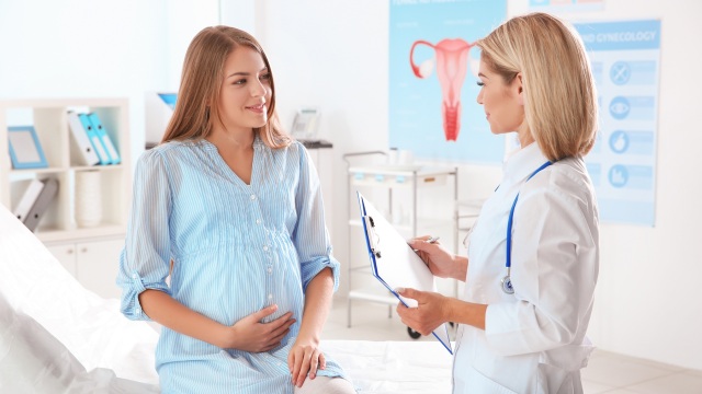 Preventívna starostlivosť o tehotné je podstatne rozsiahlejšia ako bežná gynekologická prevencia.