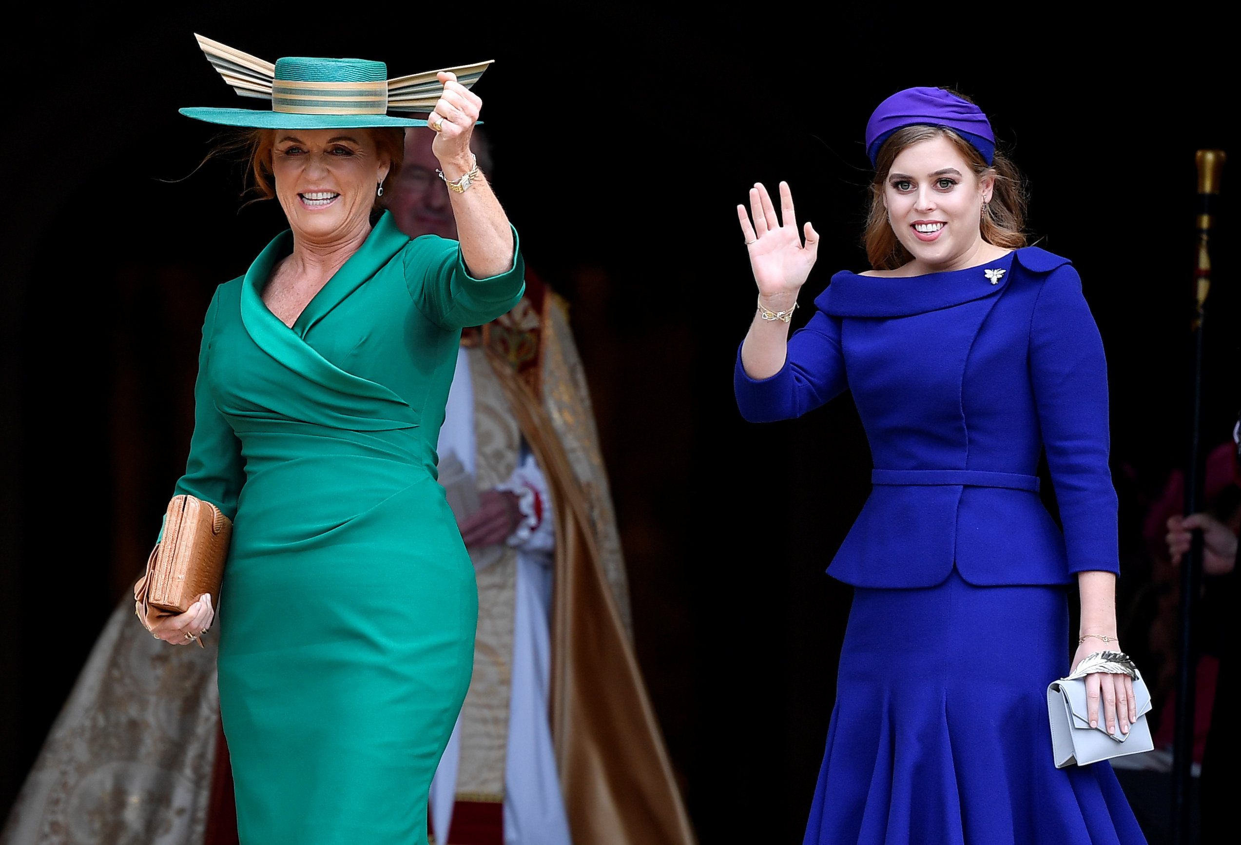 Princezná Beatrice (vpravo) a jej mama Sarah Ferguson.