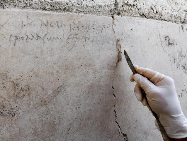 Italy Pompeii Eruption