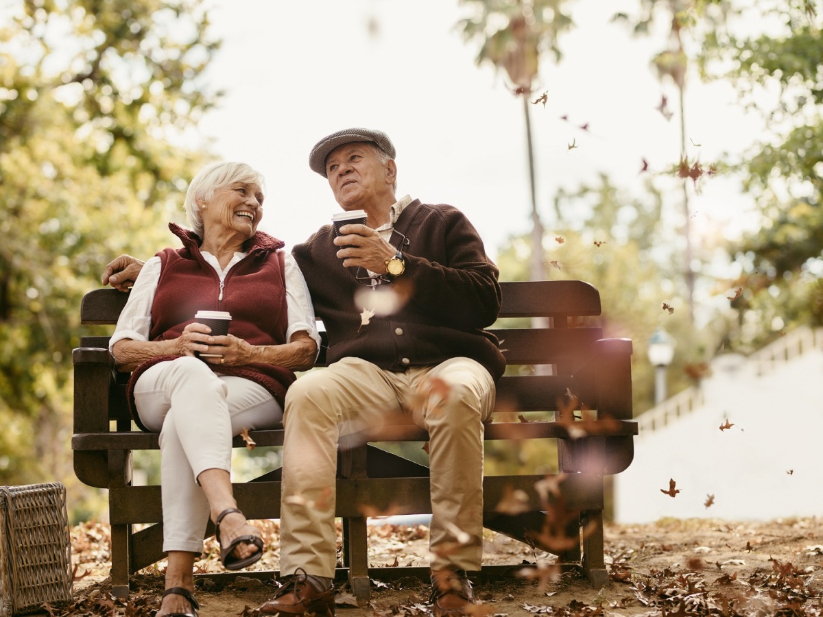 seniori, penzisti, dôchodci