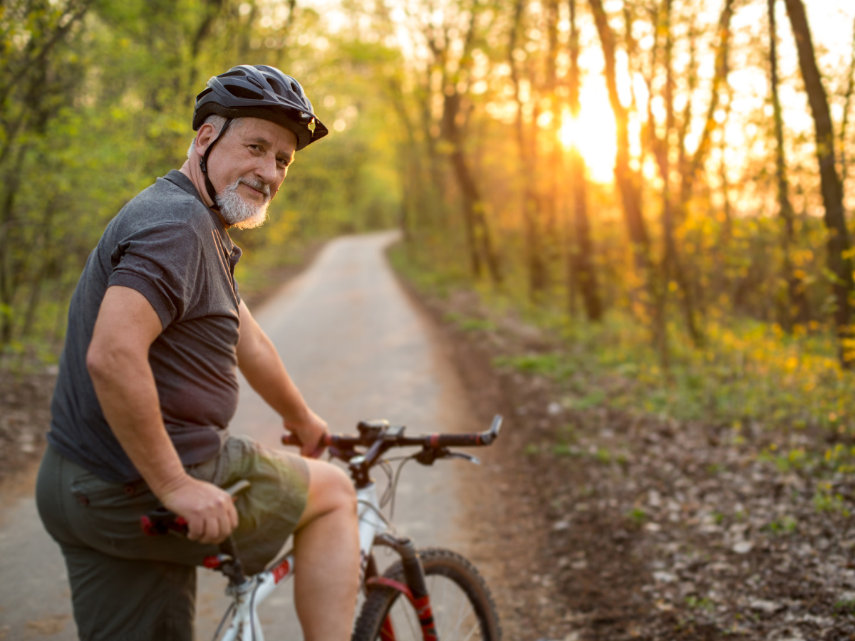 cyklista, bicykel, dôchodca, pohyb