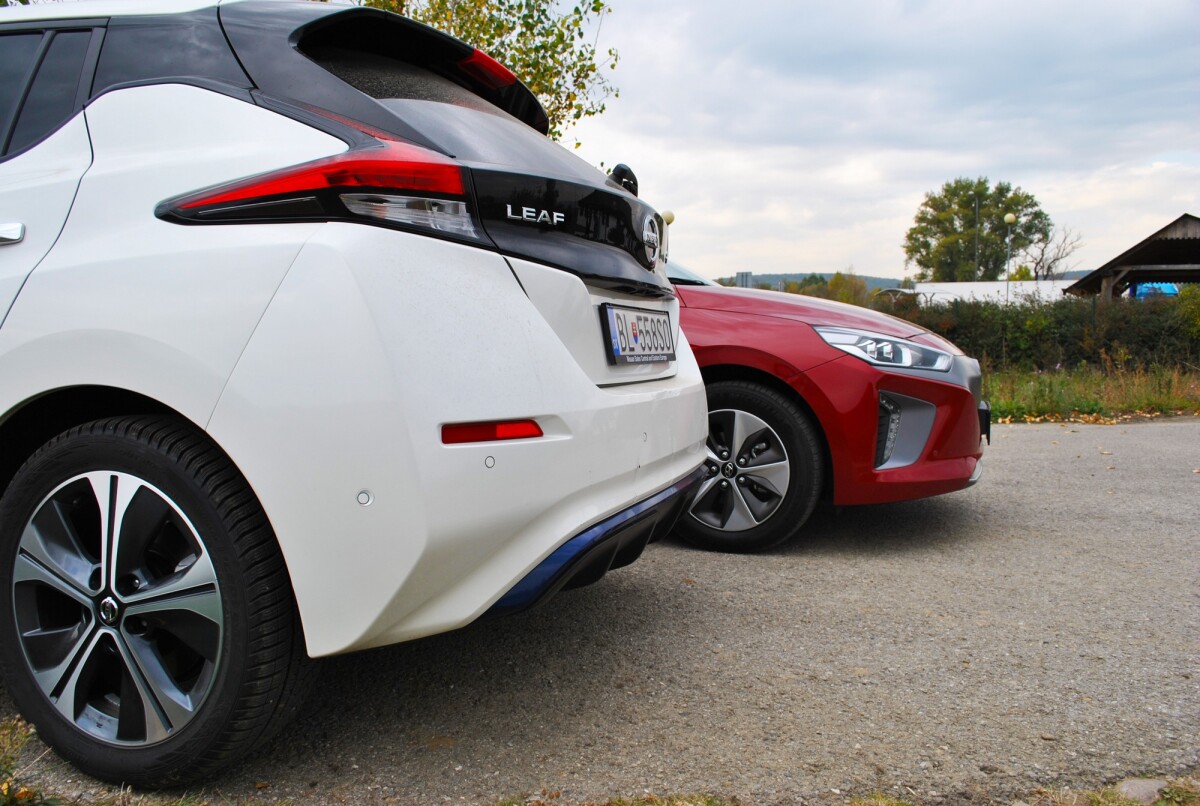 Hyundai Ioniq vs Nissan Leaf