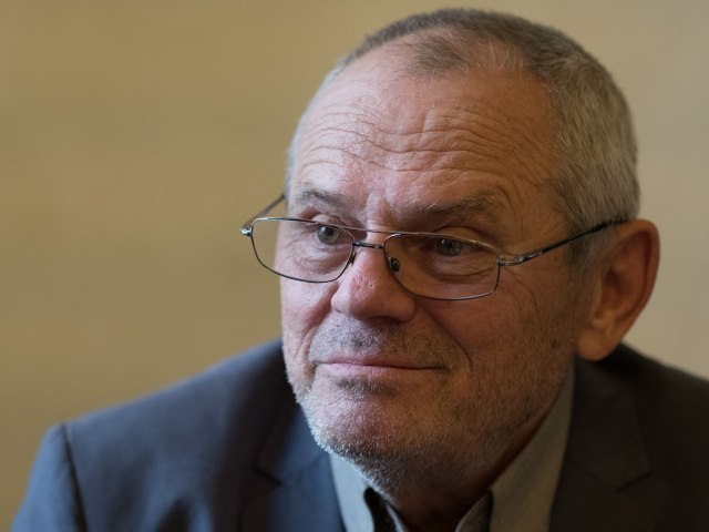 Milan Kňažko