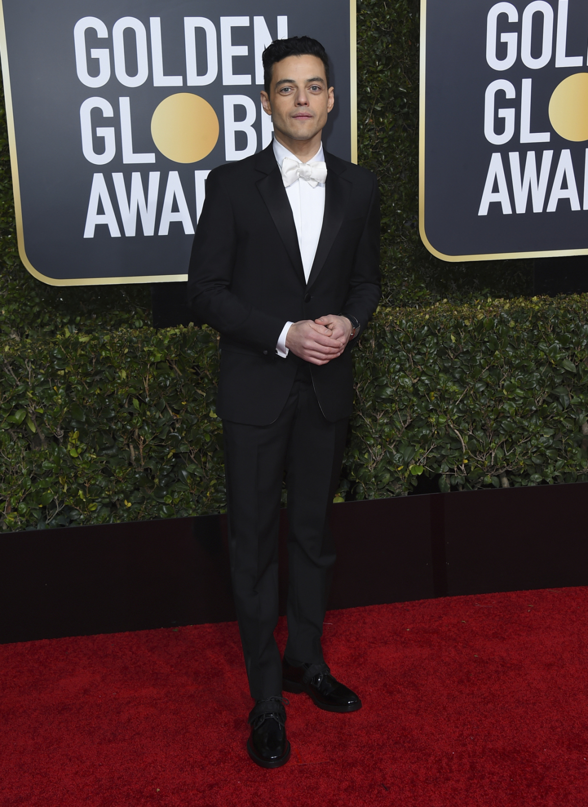 Herec Rami Malek, víťaz hereckej dramatickej kategórie. 